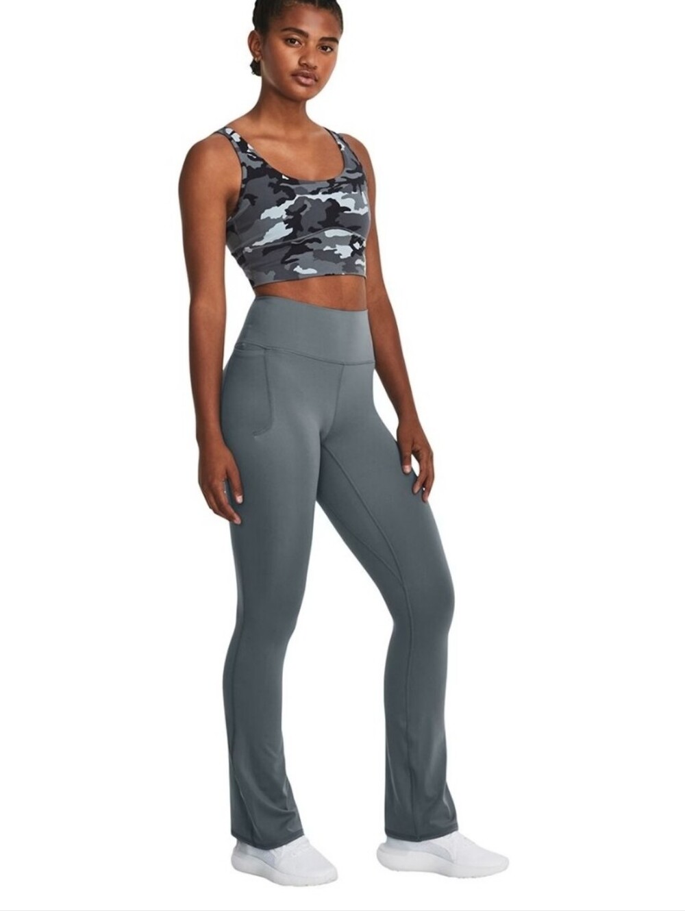 Under Armour Women's Super Soft UA Fitted Motion Flare Pant